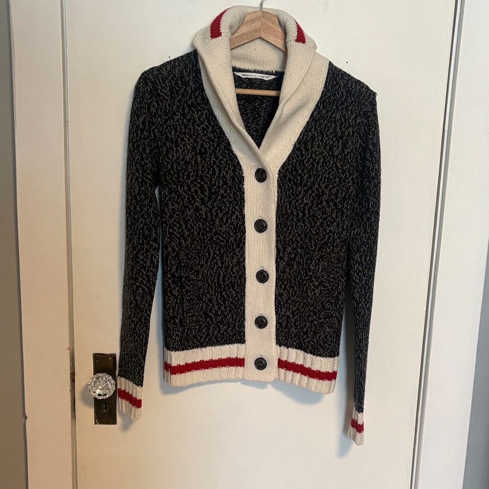 Bluenotes Heathered Black and White Women's Sweater